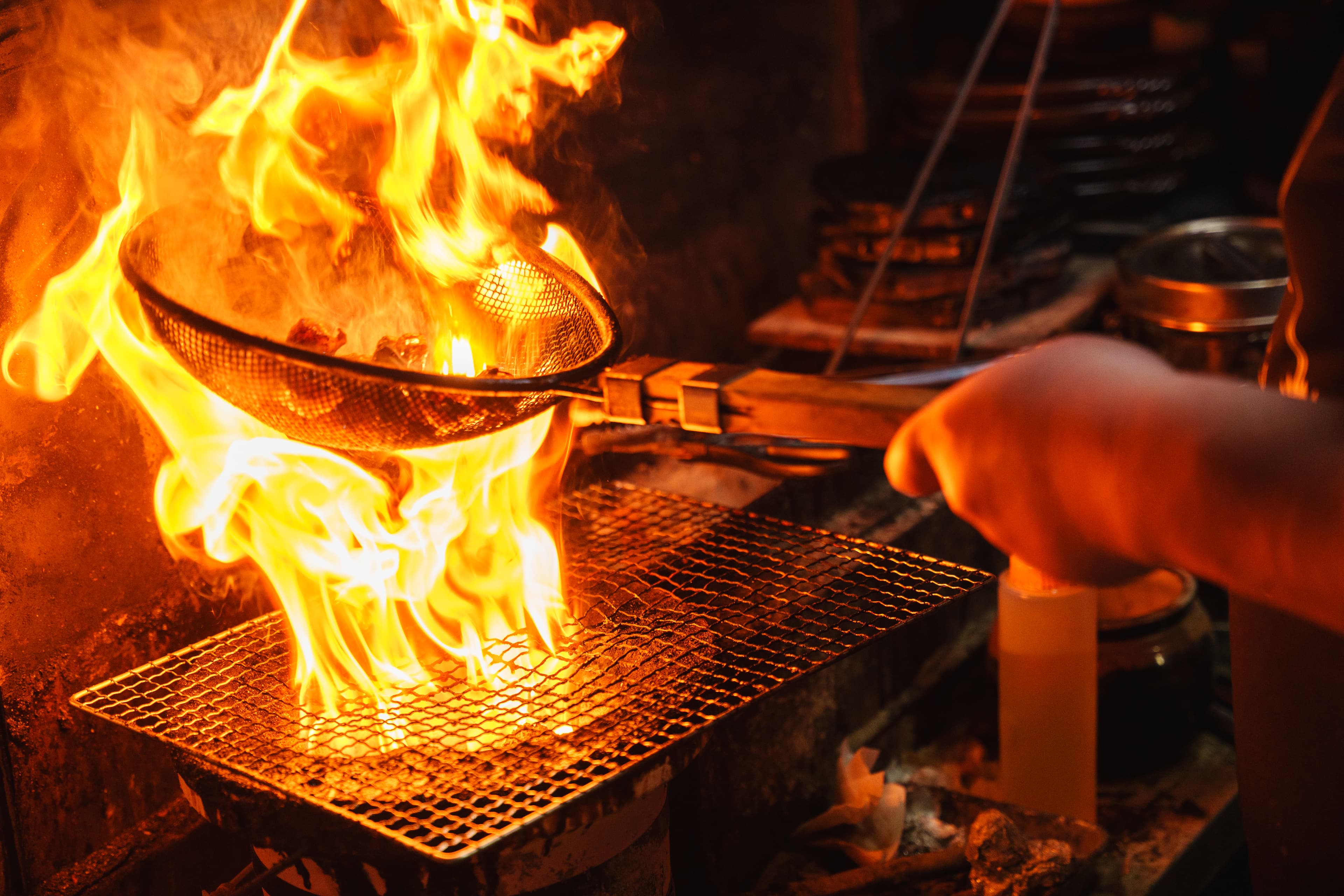 もも焼き丸幸 メインビジュアル 1